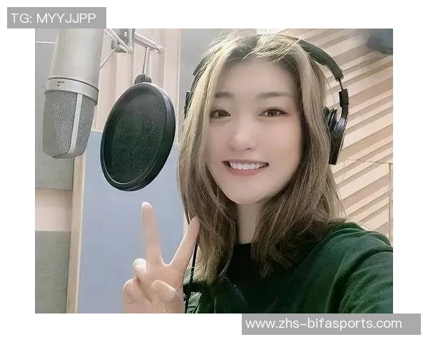 帅哥身份大揭秘李梦互动引发热议年龄大一岁颜值超越张隆